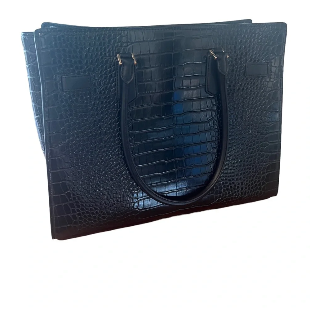 Authentic Michael Kors black leather/suede Croc embossed large tote. - Picture 2 of 6